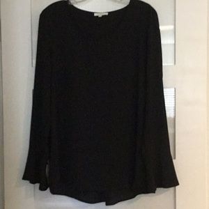 Pleoine long sleeved round neck top